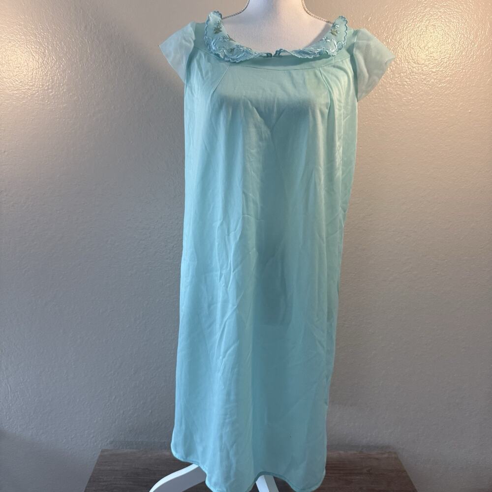 Vintage 70s Nightgown Womens Large Lace Satin Chemise Lingerie Embroidery